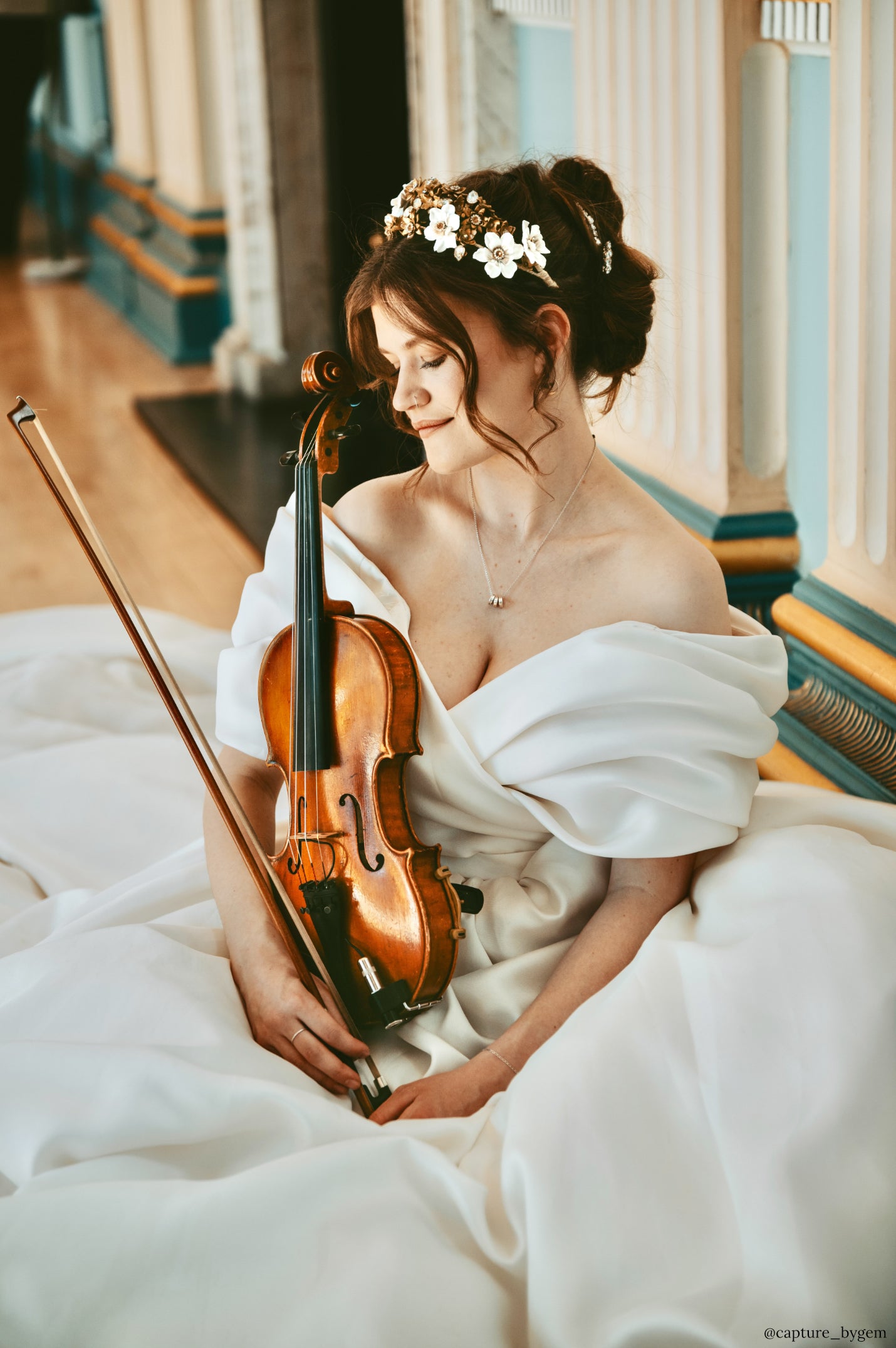 THE HOWARD TIARA – The Lilac Tree Bridal